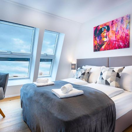Mark'S Penthouse Apartments Managed By Sky9 Apartments Wina Bagian luar foto